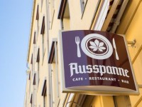 Hotel-Kastanienhof-Berlin-Bar-Aussen-Bereich-8-400x300